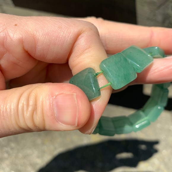 Green Aventurine Stones elastic bracelet. - Picture 5 of 7